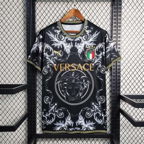 italie versace maillot|Italie maillot Versace Concept 2023 2024 .